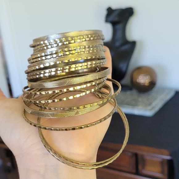 70s Vintage Brass Bangle Stack Unique Connected Forearm Ladder 2.7" Dia. OOAK 4" - Picture 9 of 9